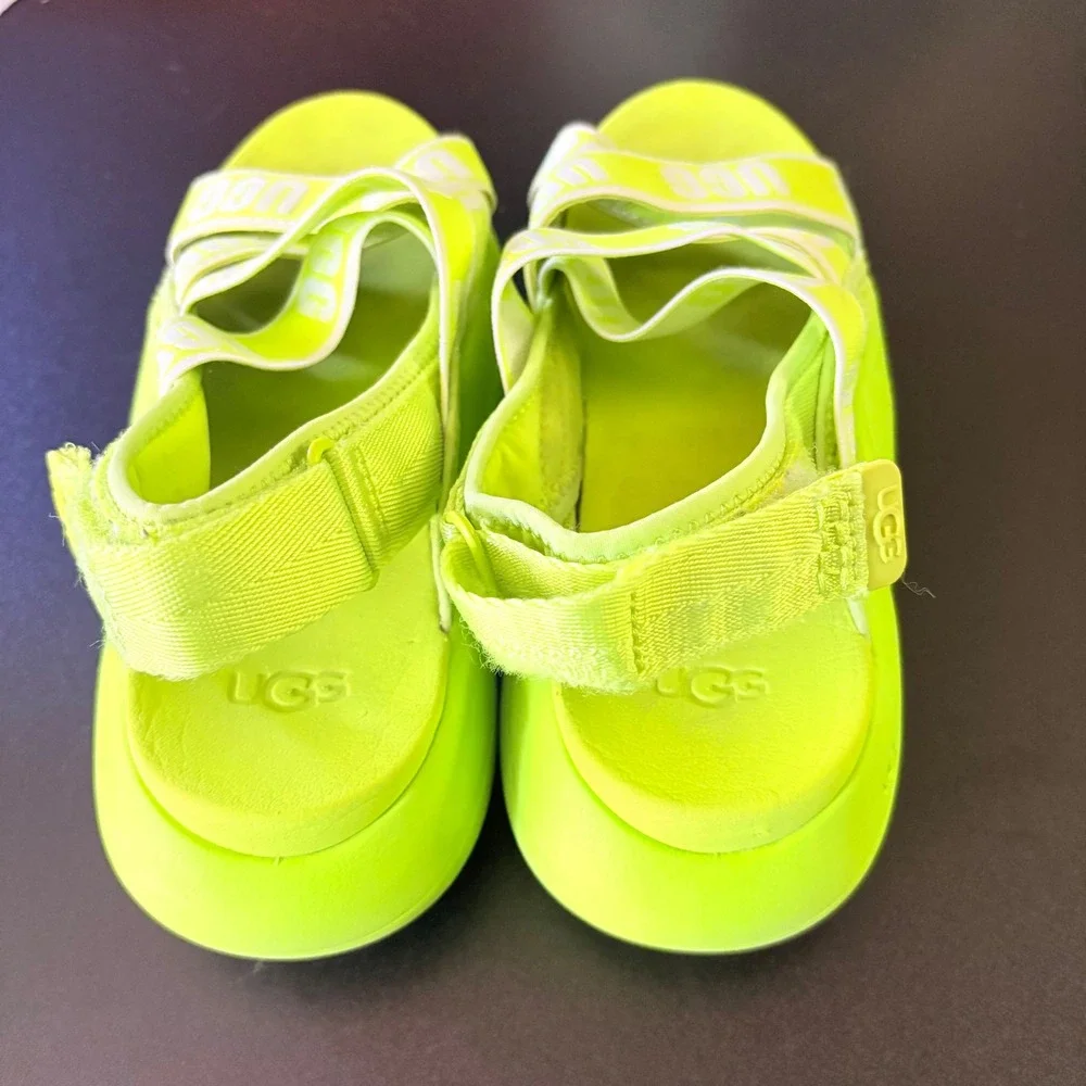 UGG L.A. Cloud platform sandals lime green size 7 strappy chunky comfort vibrant